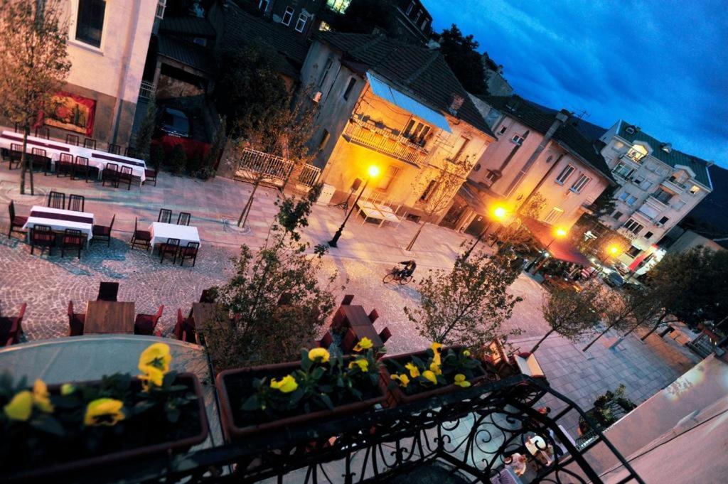 Guest House Sani Скопье Экстерьер фото